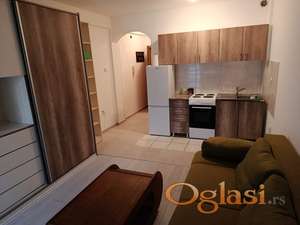 Garsonjera za izdavanje, Detlinara